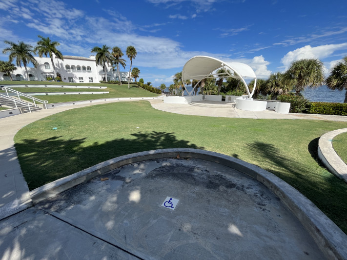 Indian Riverside Park