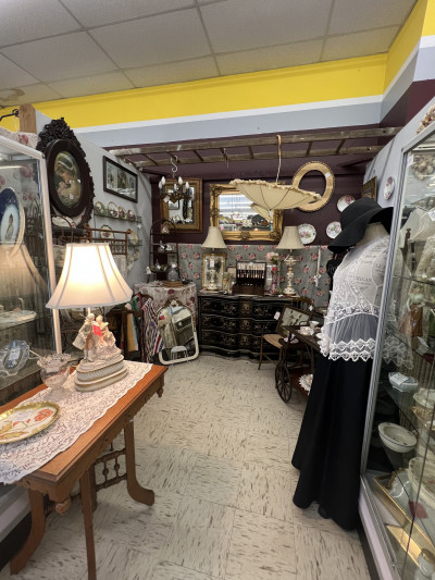 Little Antique Mall
