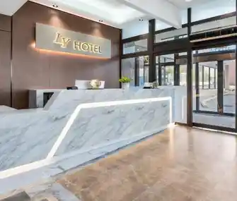 Ly New York Hotel