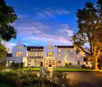 The Cellars Hohenort Hotel