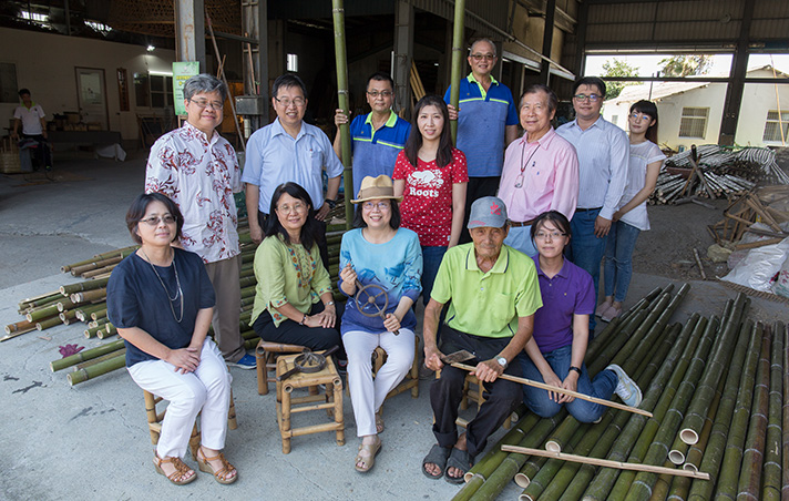 中正大學集合各領域專長師資，與在地居民共同復甦沒落的竹製產業。