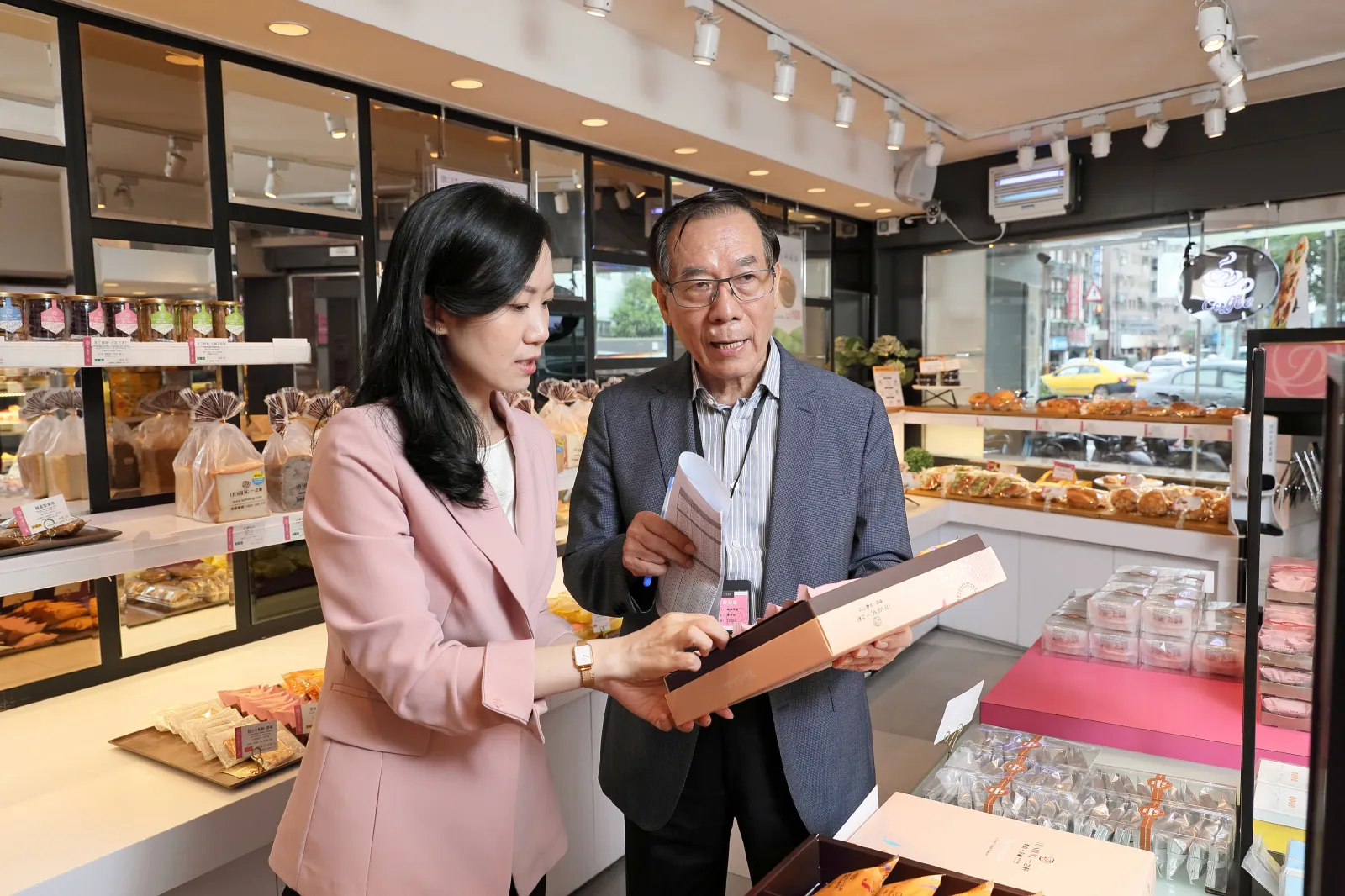 一之軒-廖明堅-教育特刊-在職學習-麵包店