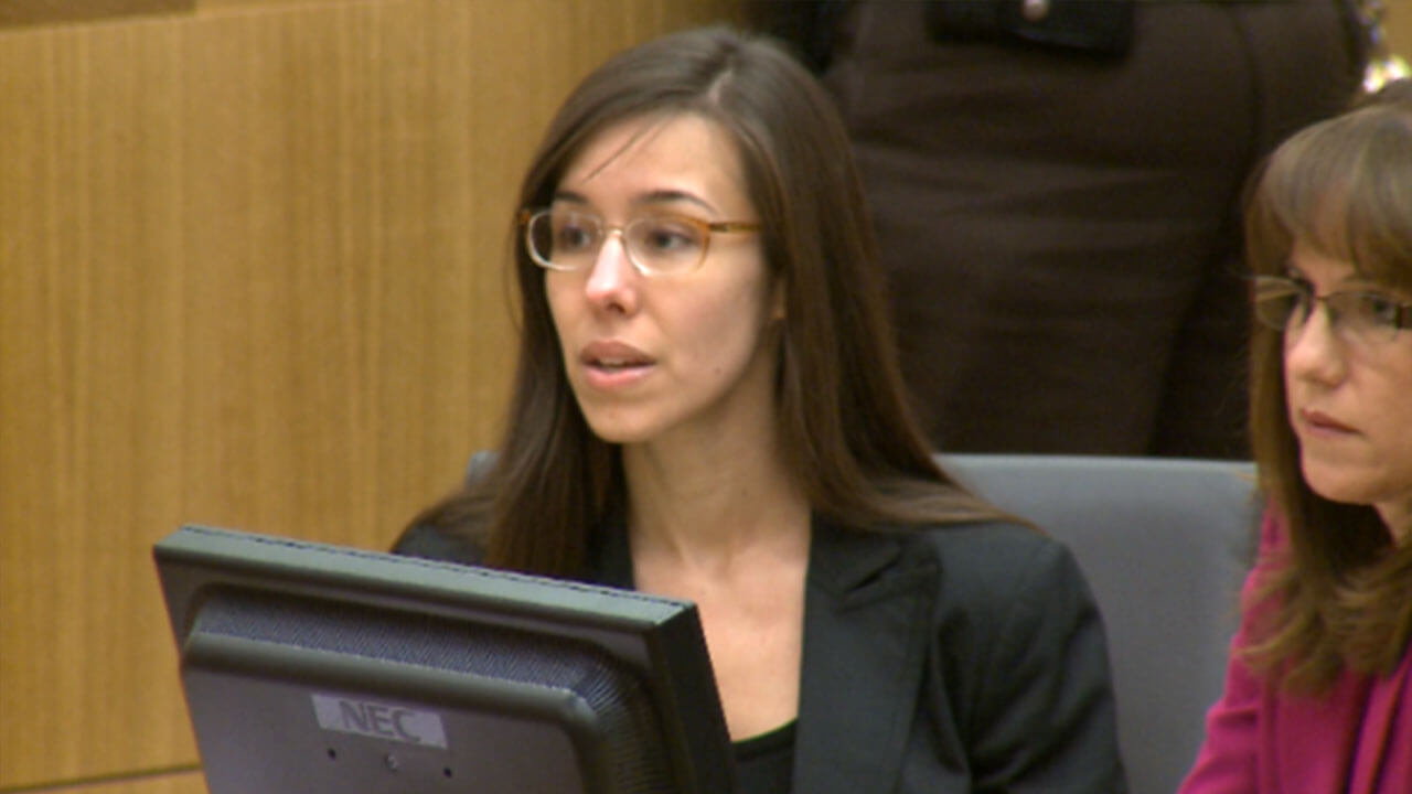 Jodi Arias reacts as the jury's verdict is read