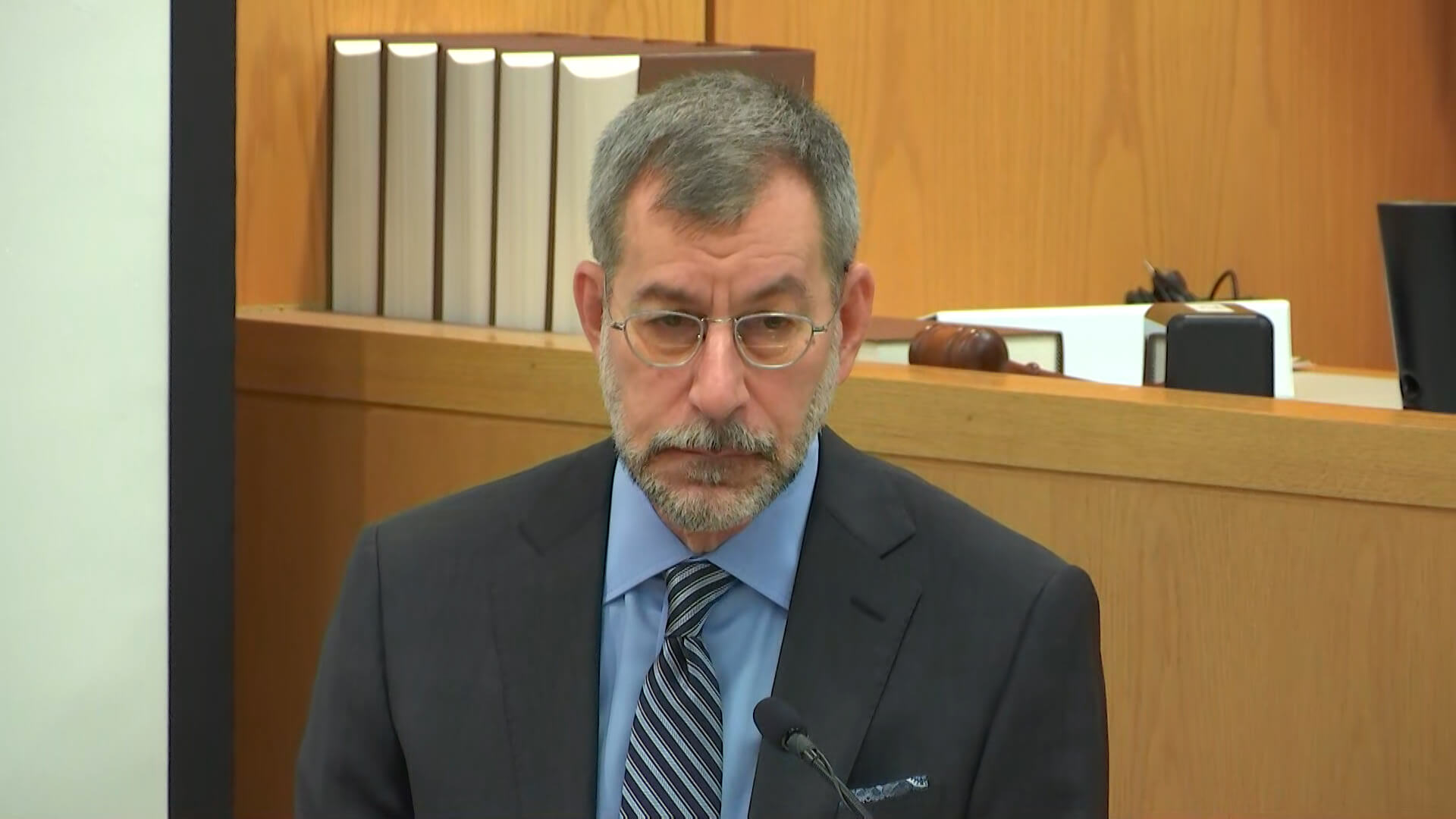 21 FL v Hartung: Jonathan Arden Court TV Video 21 FL v Hartung: Jonathan Arden Court TV Video