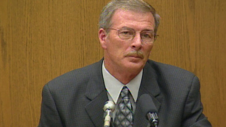 Evidence technician Eric Campen takes the stand in Michael Peterson's murder trial.