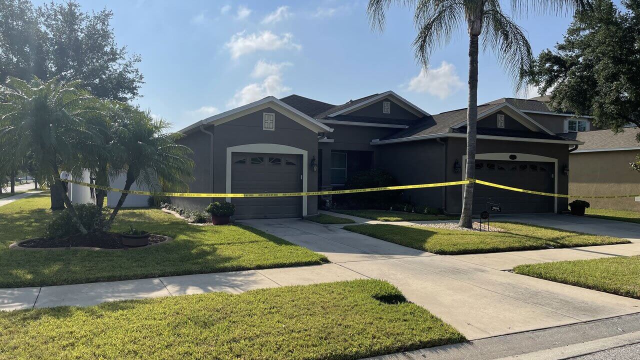 Florida man kills terminally ill wife, stepdaughter, then himself