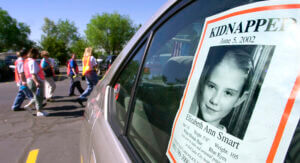Volunteers head out to search for Elizabeth Smart Thursday, June 13, 2002, in Salt Lake City