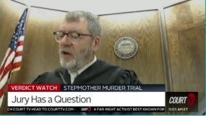 Judge ponders deliberating jury's questions in Stauch case.