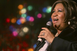 Aretha Franklin singing back in 2008.