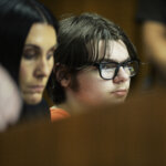 Ethan Crumbley listens to testimony.