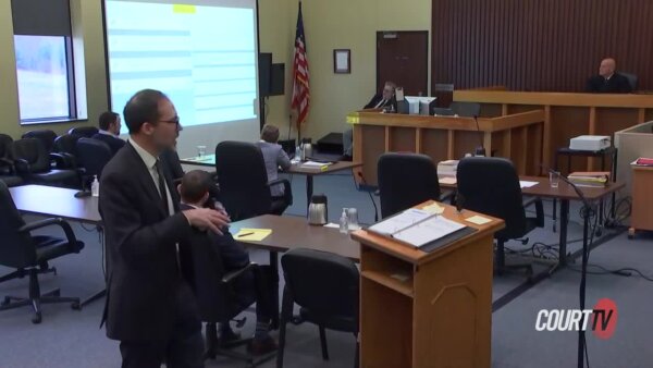 prosecutor delivers closing arguments