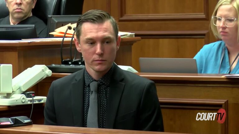 A detective testifies in court during a preliminary hearing in Kentucky. (Court TV)