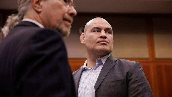 cain velasquez appears in court