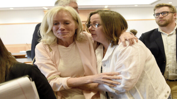 Alexandra Eckersley and her mother, Nancy.