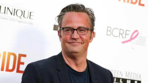 matthew perry appears on red carpet