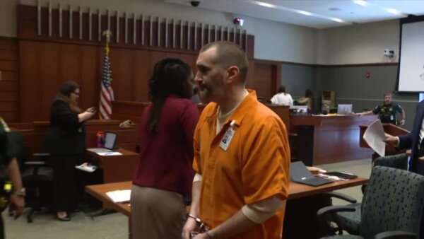 Stephan Sterns walks in court