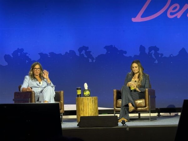 Stacy Chapin and Kristen Mittelman