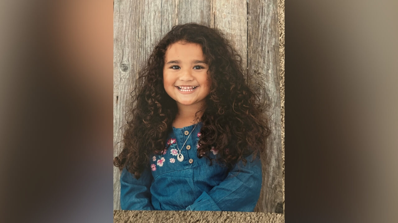 Melodee Buzzard photo