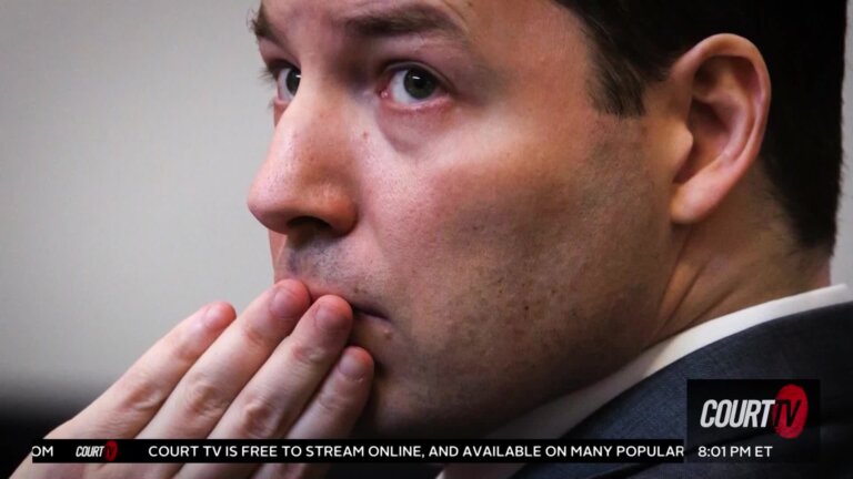 photo of male defendant in court
