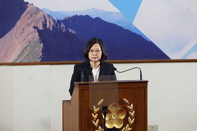 天下財經週報:蔡政府九合一選舉期中考是否過關?扁與馬的經驗是...