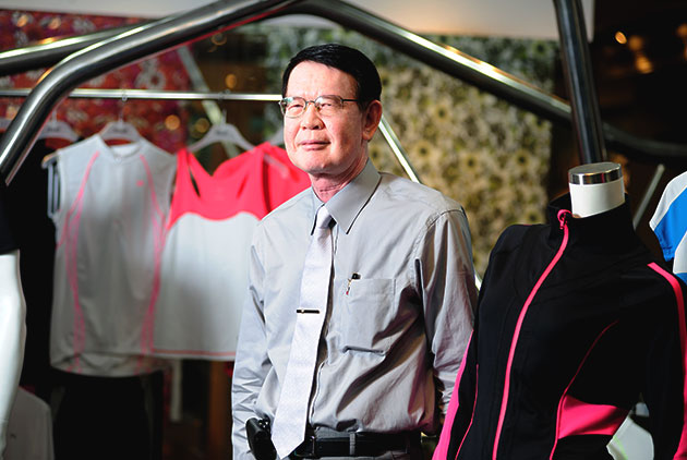 紡織股王儒鴻不僅幫亞馬遜做衣服 還能用AI機器人染布
