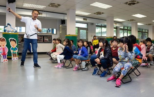 不怕AI來戰!科思創對小學生說故事 重新打造溝通力
