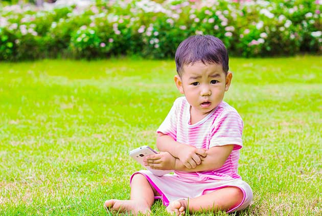 寶寶愛抓抓、流鼻水是過敏引起? 醫師:輕忽恐威脅免疫力