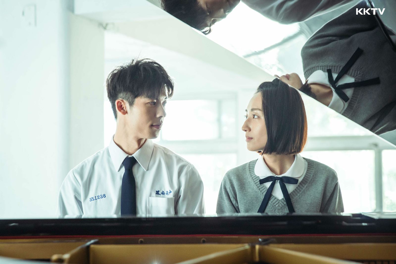 好評度打敗《愛的迫降》,《想見你》為何成為2...|天下雜誌