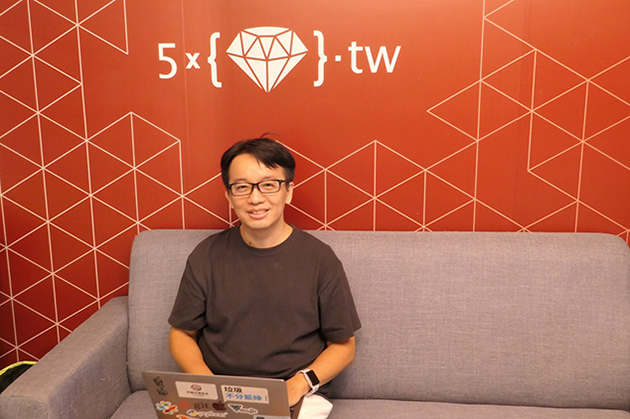 教出八成轉職就業率、技術書籍狂賣15刷，程式教學大神竟是營養系出身！