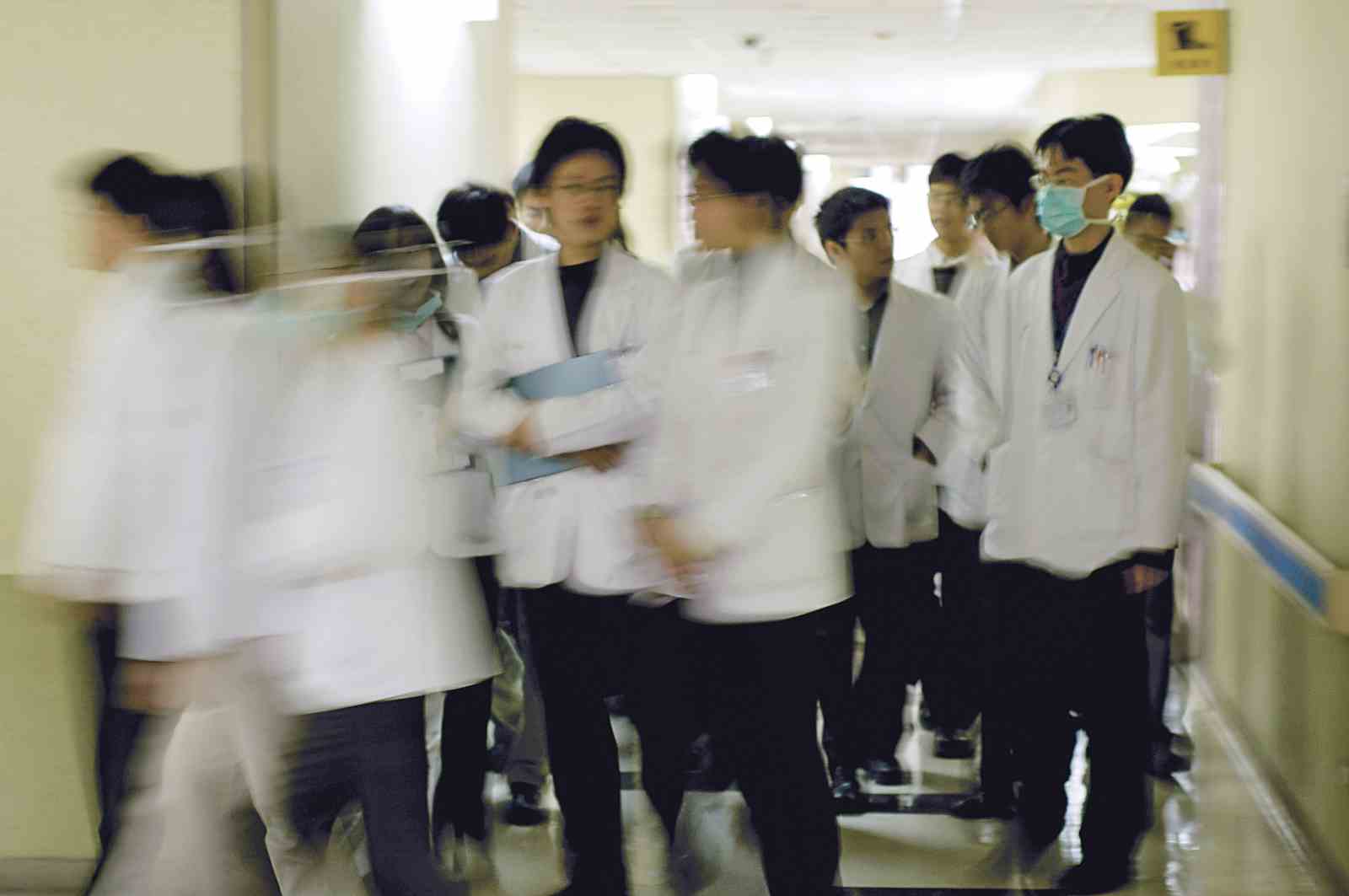 台大3年就停辦各校搶設學士後醫學系 台灣真的缺醫生嗎 天下雜誌