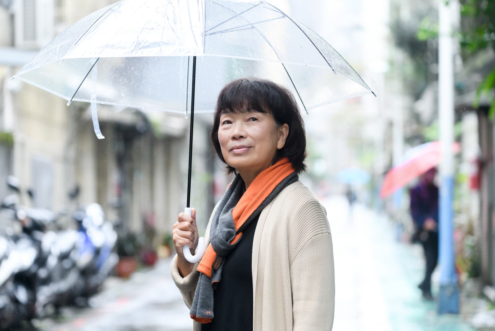 70歲龍應台的獨處新解:一個人並非獨處,閱讀也不是獨處|天下雜誌