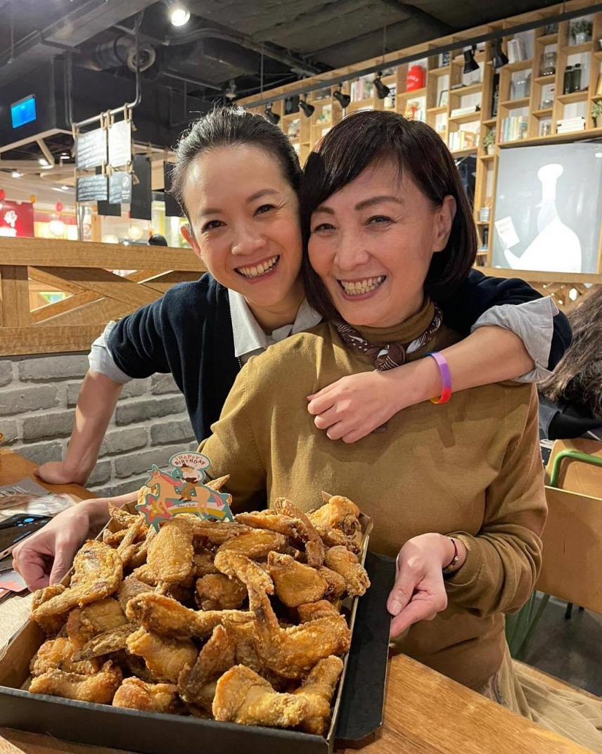 曾寶儀-寶媽-藝人-家人-美食