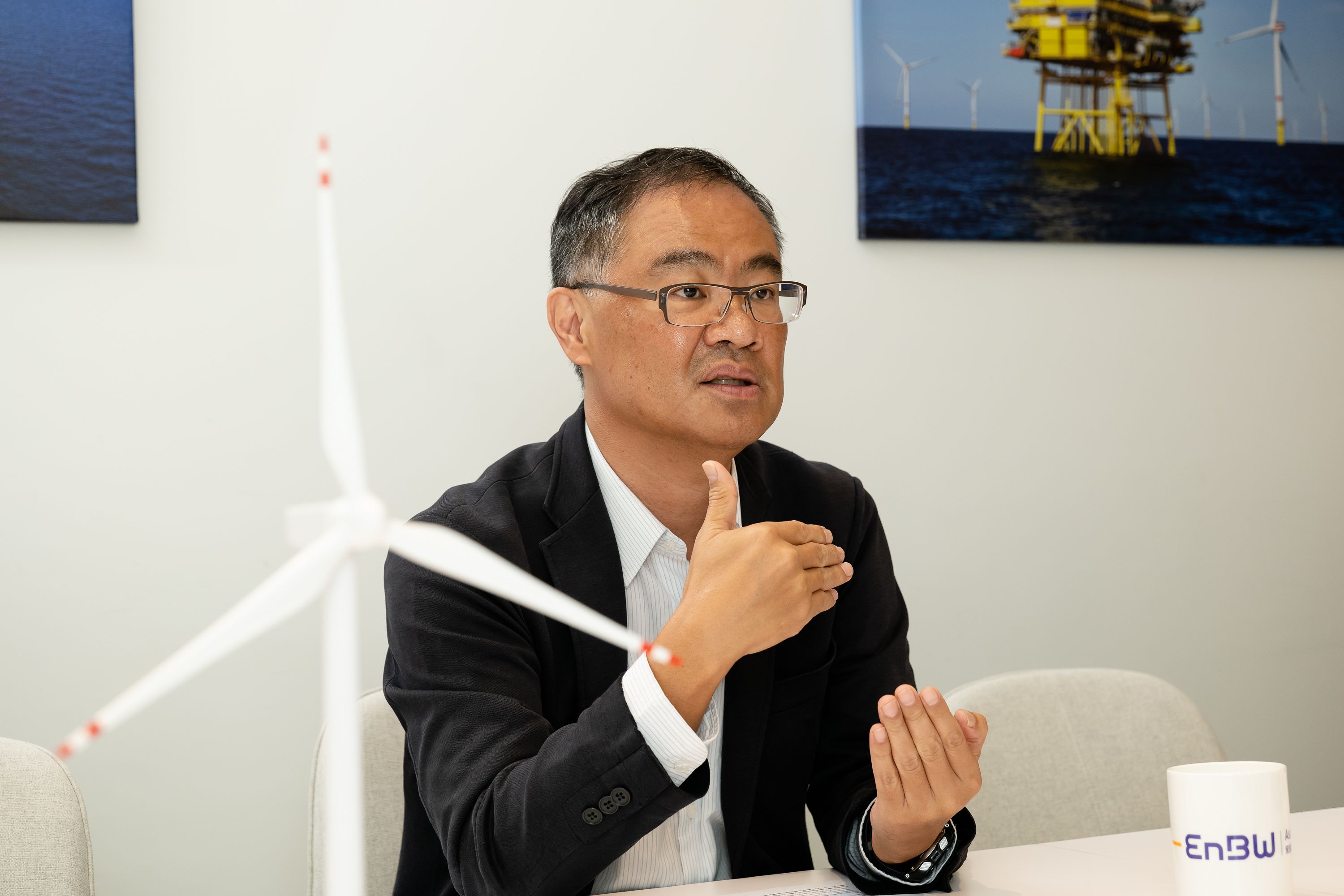 專案開發總監洪向民分享,安能亞太積極深耕台灣市場,協助供應鏈升級。
