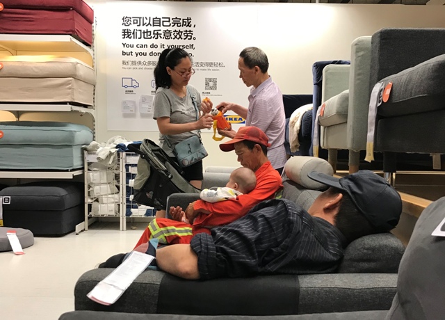 那些在北京ikea睡覺的人 天下雜誌 那些在北京ikea睡覺的人 天下雜誌