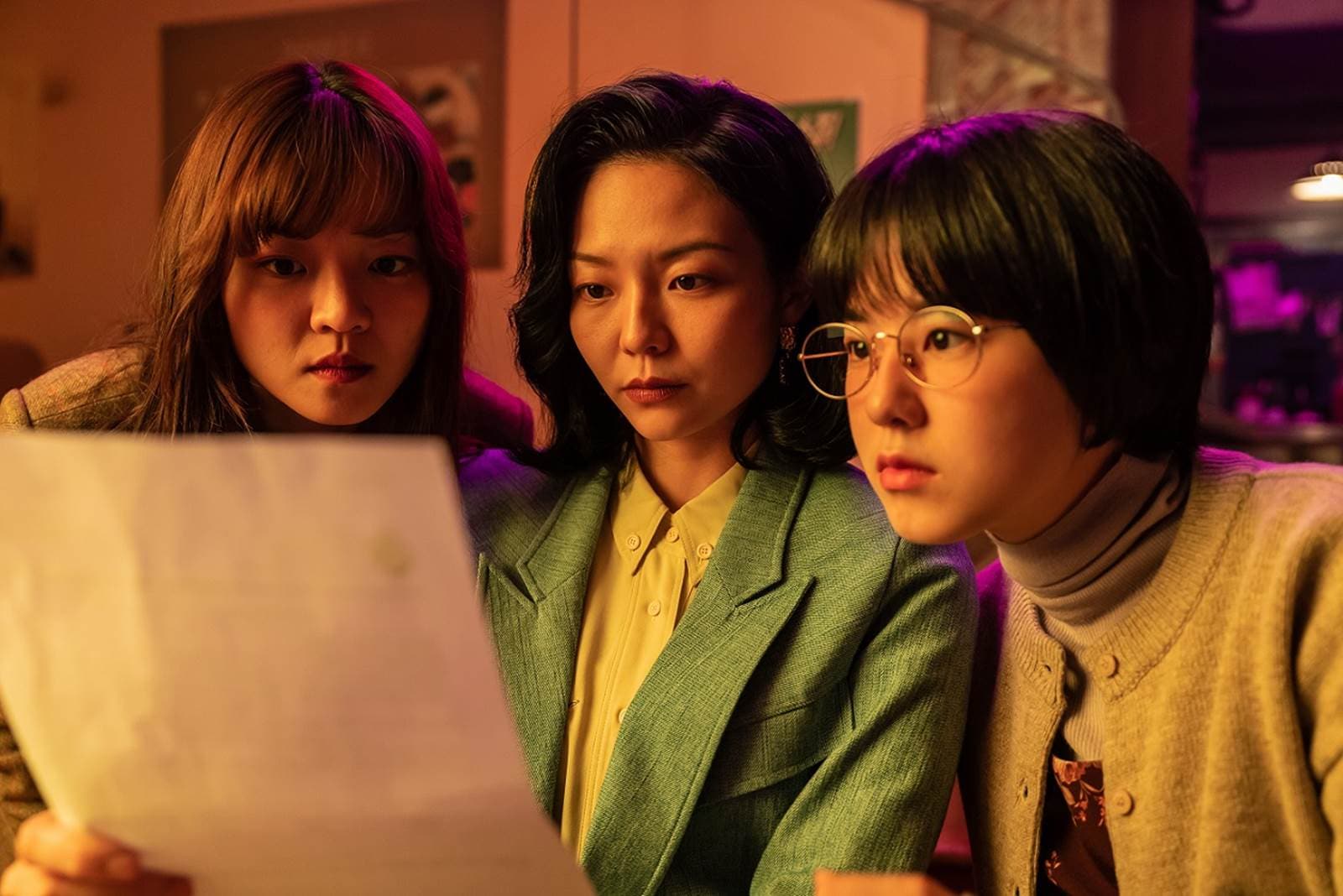 韓國最熱血票房冠軍《菜英文沒在怕》！低階女職員揭發大企業黑幕｜天下雜誌