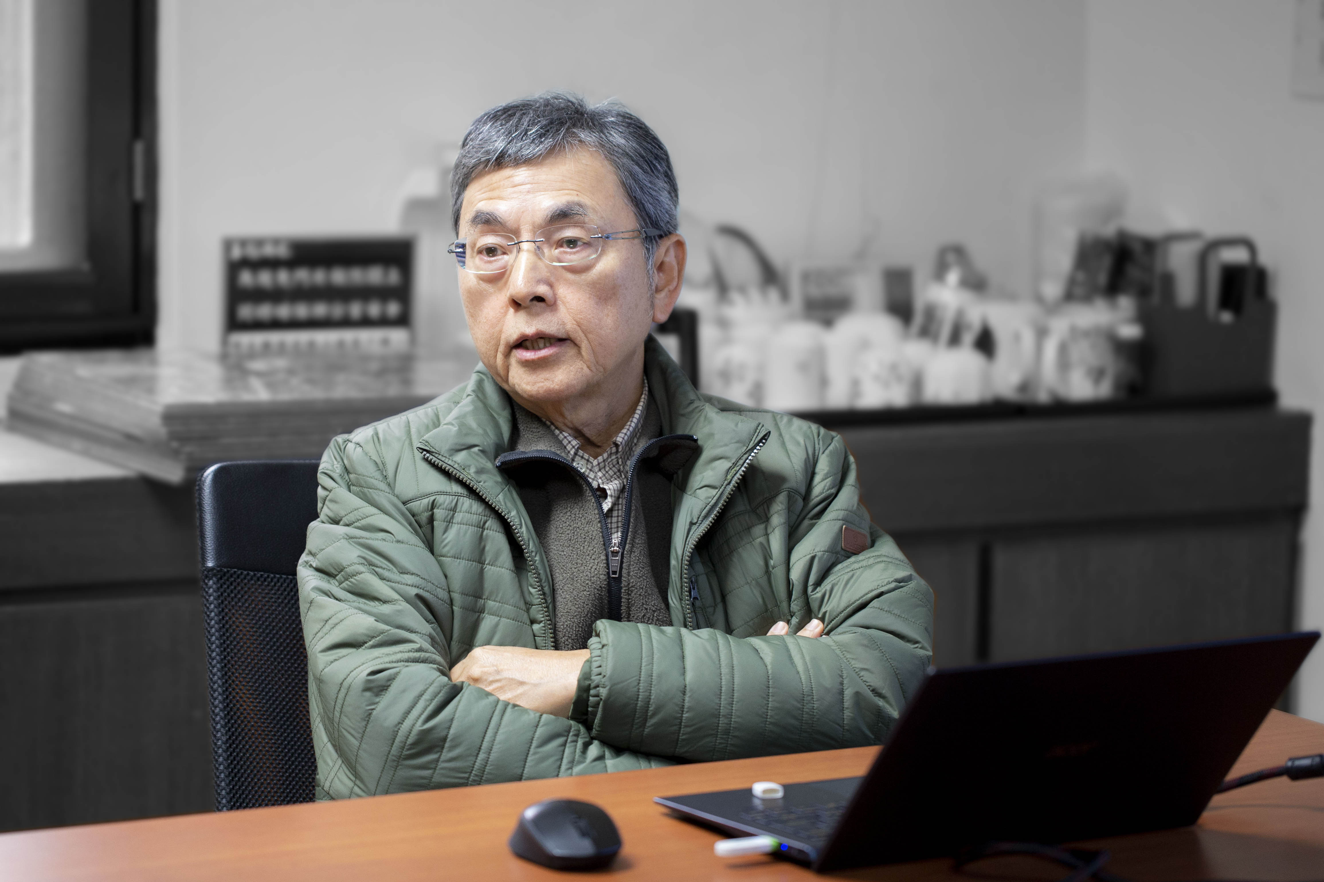 「我們不只是典藏,也提供最基礎的研究資料。」二十年前,中研院數位化空軍航照圖、建置 GIS 系統,多數人並不理解。但執行長范毅軍強調,如同大氣科學家每天要記錄觀測資料,GIS 也是最具奠基性的工作。圖片來源:研之有物