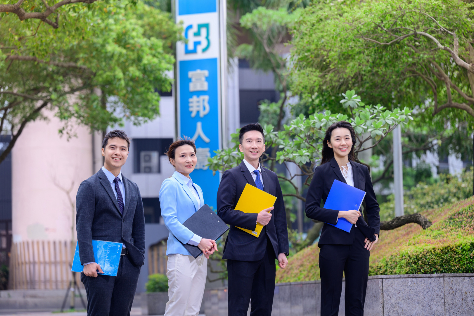 (圖 富邦人壽/提供)。 富邦人壽首創「Work For Green」永續創新機制,以業績連結綠色永續目標,預計在台灣山海植下數萬顆樹苗。