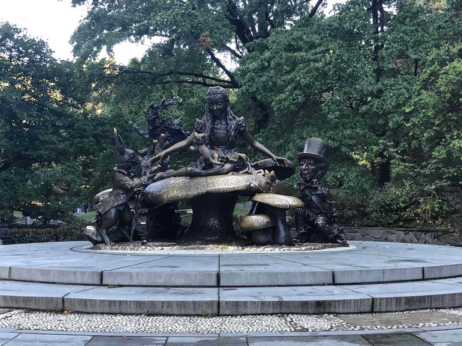 紐約中央公園-愛麗絲夢遊仙境-美國-公園-旅行