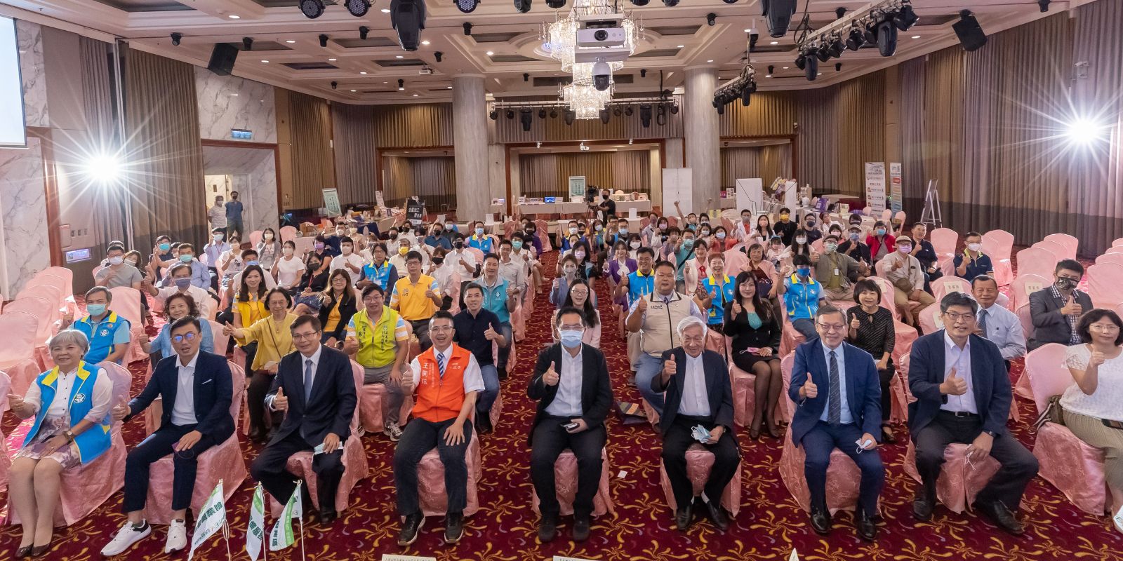 長榮大學 創新創業協會產學合作備忘錄簽署記者會暨「2022年度創新創業企業聯展」。