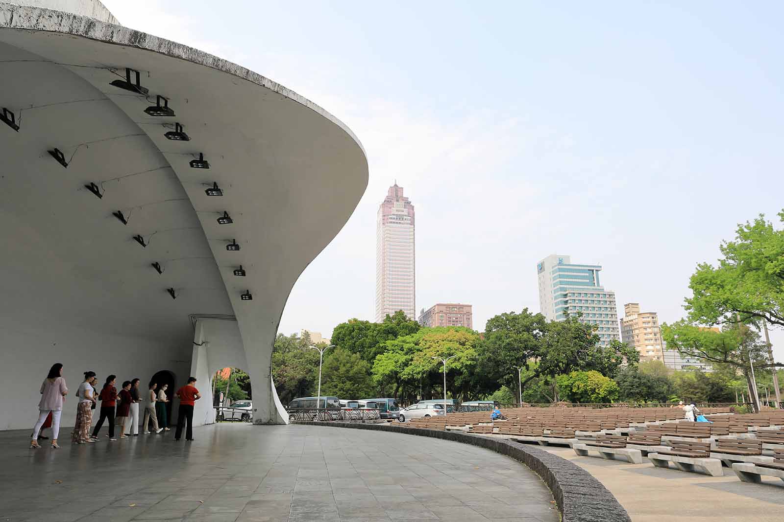 228公園-露天音樂台-228紀念碑-228事件