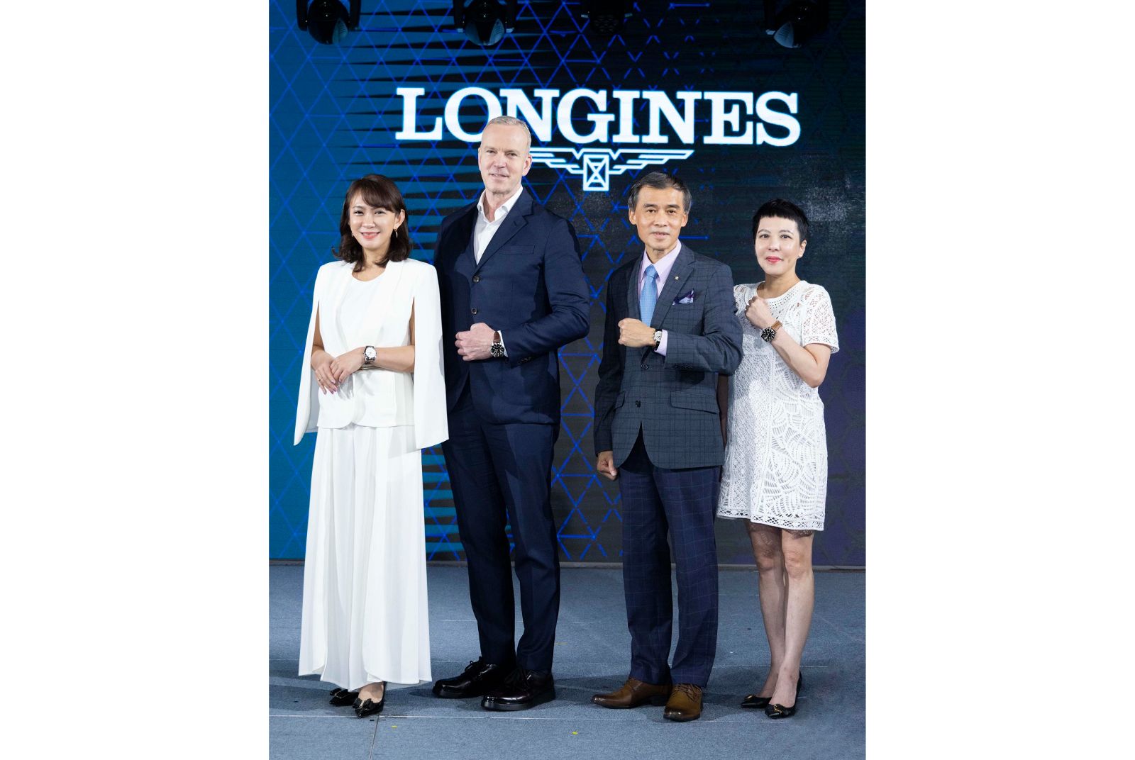 LONGINES SPIRIT FLYBACK先行者系列飛返計時腕錶盛大發布,左起為浪琴表台灣區副總經理Teresa Chang、浪琴表全球總裁Matthias Breschan、鐘錶專家曾士昕、Swatch台灣區總經理Christy Lai