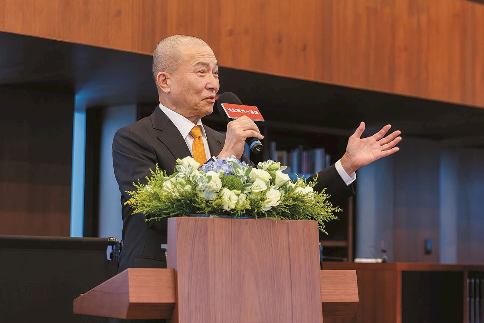 徐博士依提升優質生活、經濟發展重點項目、自主軍事國防,以及臺美關係等四個面向,闡述他的建言