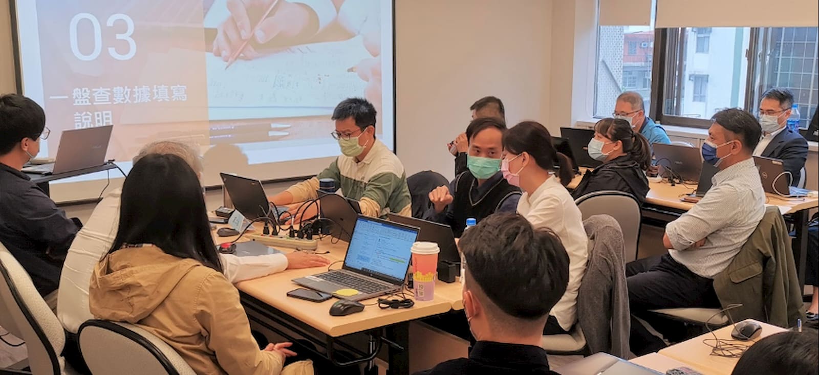 台積電舉行小班制的碳盤查工作坊，協助供應商專責人員建立盤查能力