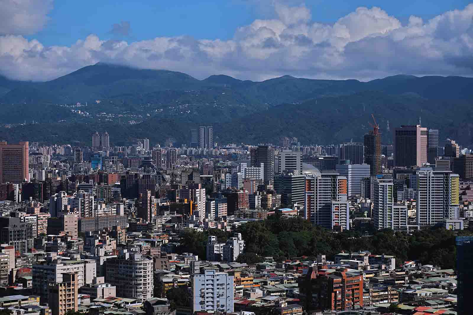 台北市-台北盆地-天坑-路面塌陷