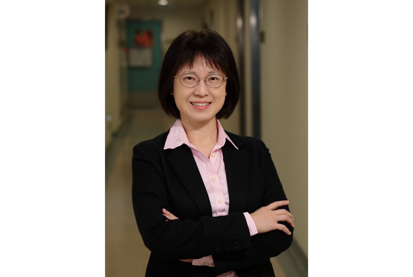 台灣生殖學會理事長陳美州認為，女性最符合凍卵經濟效益的年齡是34歲，若企業能給予員工補助，將減少女性面臨職涯與生育二擇一的窘境，可使生育率增溫。（台灣生殖學會理事長陳美州提供）
