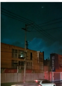 luces cielo temblor