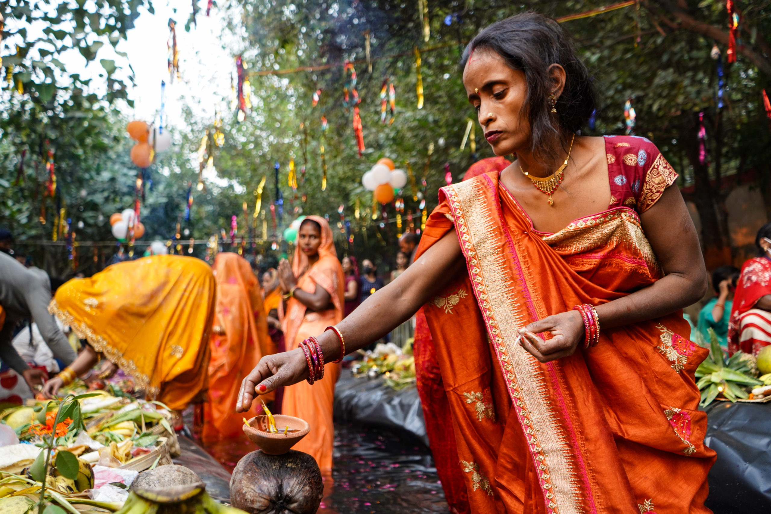 61 mujeres se suicidan al día en la India; es el país con mas suicidios