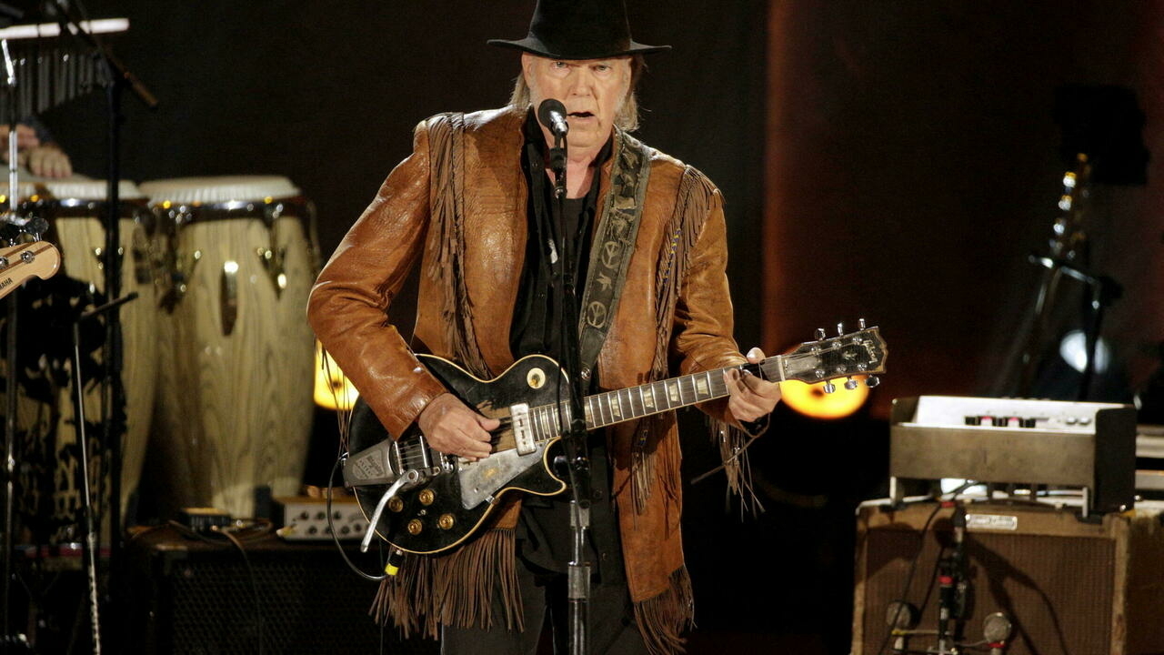 Spotify prefirió contenido antivacunas que la música de Neil Young