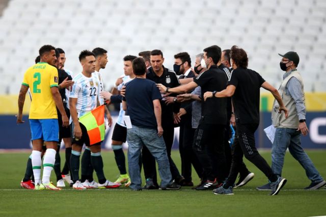 Brasil vs Argentina se repetirá por órdenes de la FIFA