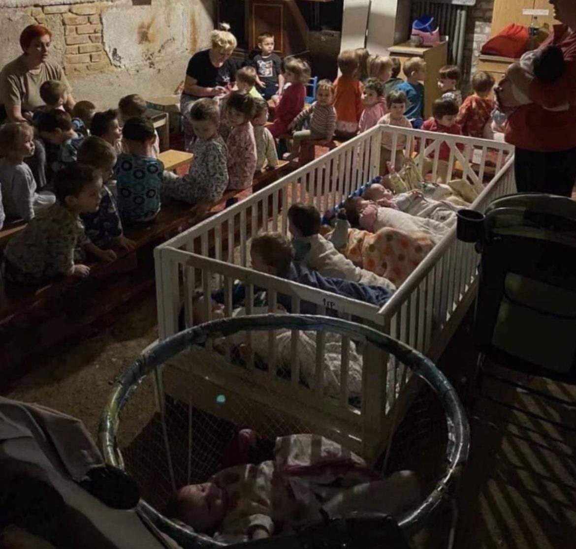 Niños en Ucrania: La guerra ha afectado a decenas de infantes